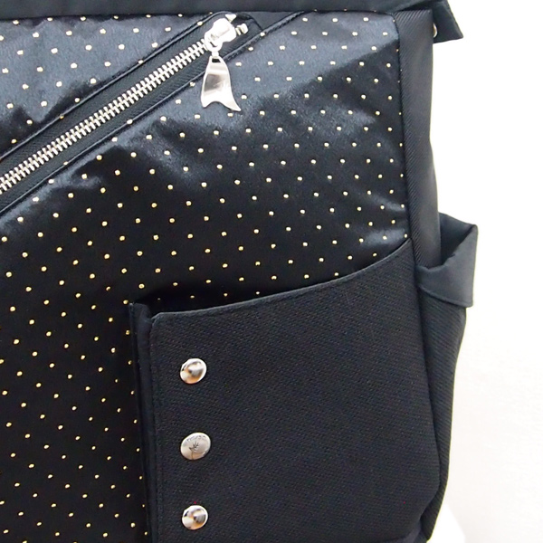 Square Backpack * Gold Dot Black（四角いリュック・金ドット柄の黒）
