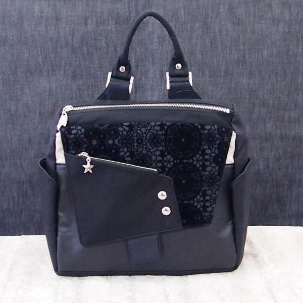 Square Backpack S * Black Flower（四角いリュックS・黒花柄）