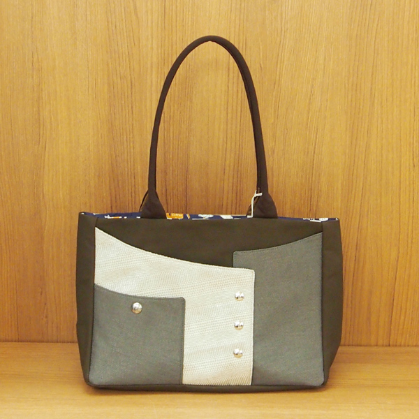 Square Tote Bag * Khaki & Rame Kinari（四角いトートバッグ・カーキとラメキナリ）